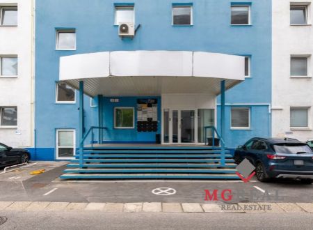Dvojkancelária 34m2, Koceľova ul.