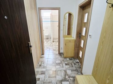 1.-izbový byt s parkovacím miestom a loggiou
