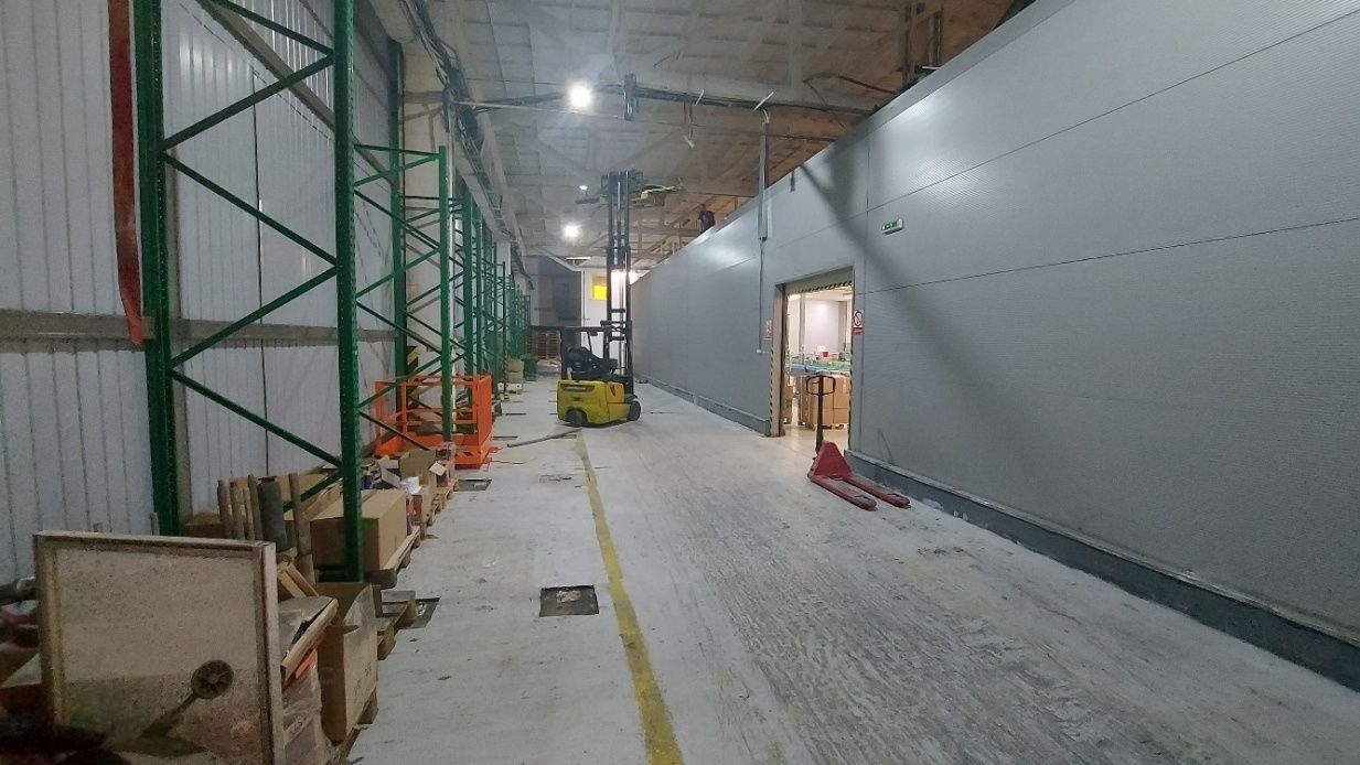ADOMIS - Prenájom skladových priestorov, 1600m2, Košice