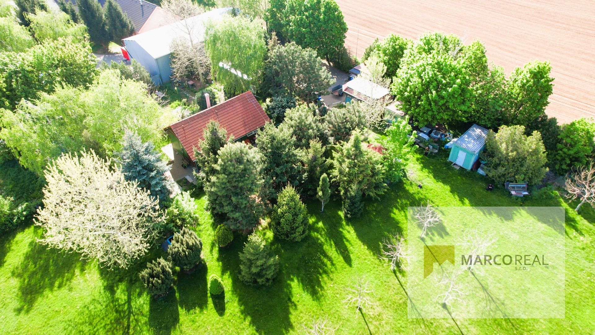 NA PREDAJ Agrofarma/Rančík v Trnave smer Ružindol s pozemkom o výmere 9886 m2