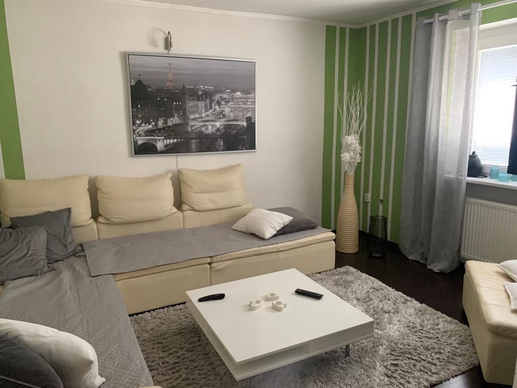 5 - izbový rodinný dom s pivnicou v Rovinke