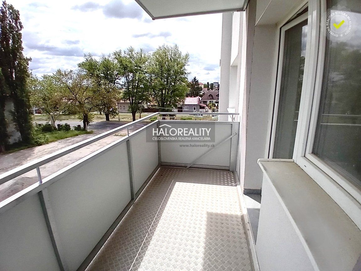 HALO reality - Predaj, dvojizbový byt Lučenec, priestranný s parkovacím miestom v cene - EXKLUZÍVNE HALO REALITY