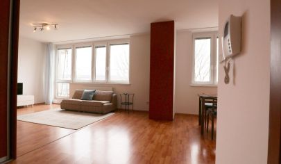 VEĽKOMETRÁŽNY, SVETLÝ 1 až 2 IZBOVÝ BYT s BALKÓNOM - KOLOSEO - NOVÉ MESTO