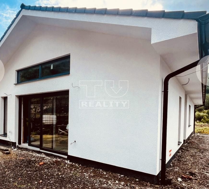 Predaj 4.izb.bungalovu v štádiu holodom na pozemku 590mľ