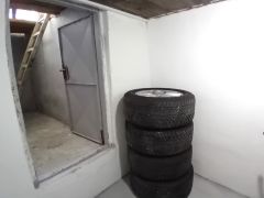 Predaj murovaná garáž s elektrinou, montážna jamou+skladový priestor, v žiadanej lokalite, Nové Mesto nad Váhom