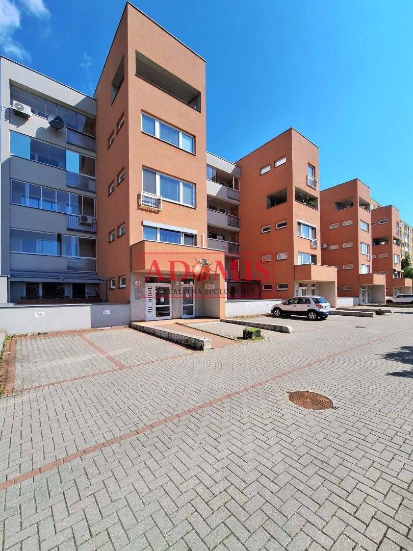 ADOMIS - pekný 3-izb.72 m2, loggia, Klíma, parkovanie, Bernolákova ul, Košice