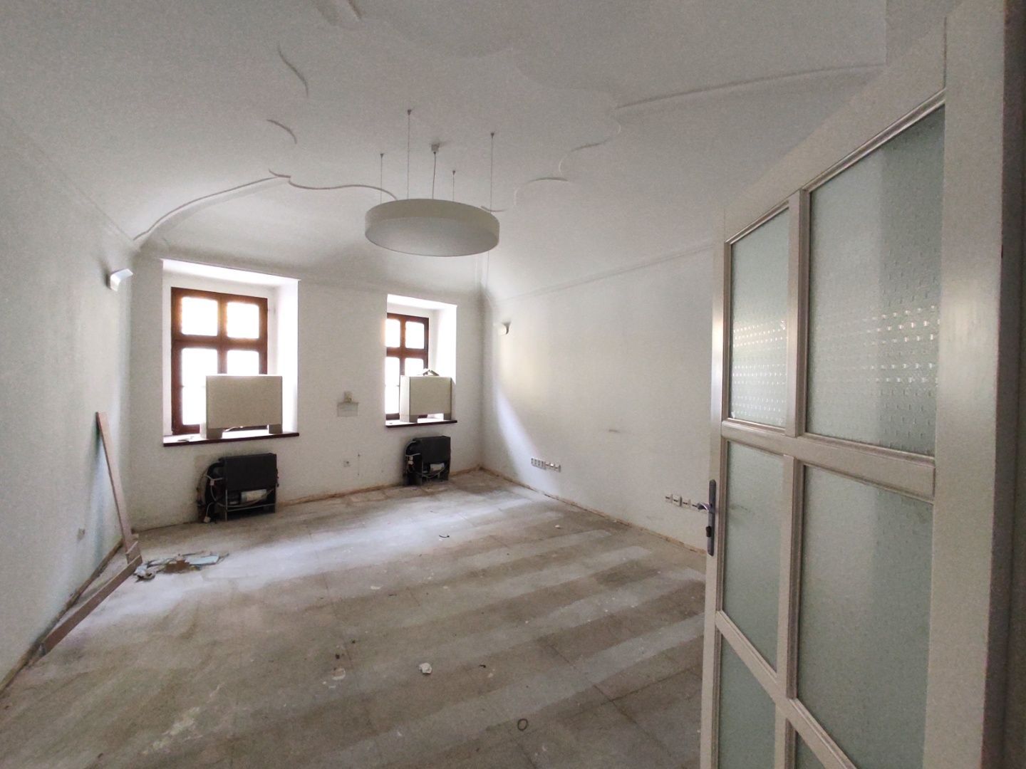 Priestor na prízemí, s vlastným vstupom 79,15m2 v centre na Panenskej ulici - Staré Mesto