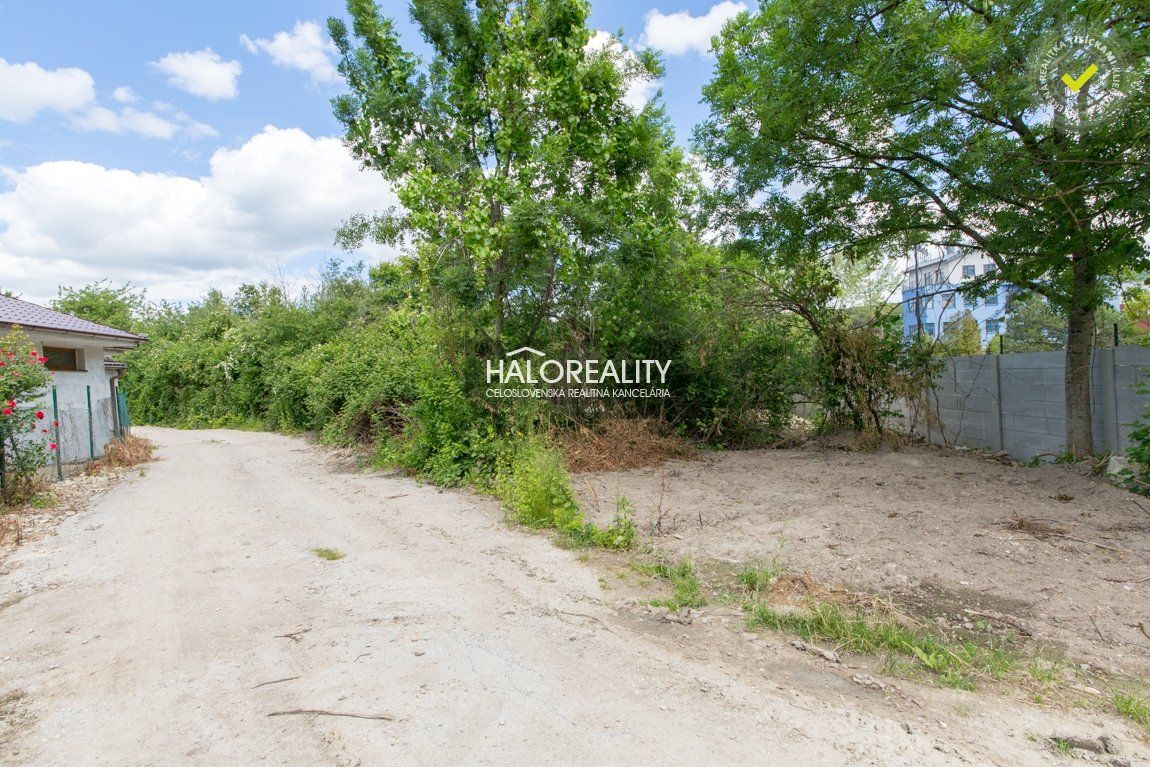 HALO reality - Predaj, záhradný pozemok 784 m2 Bratislava Dúbravka, Polianky - EXKLUZÍVNE HALO REALITY