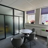 Svetlý celok kancelárií neďaleko Klientskeho centra na Trnavskej ceste, 260m2