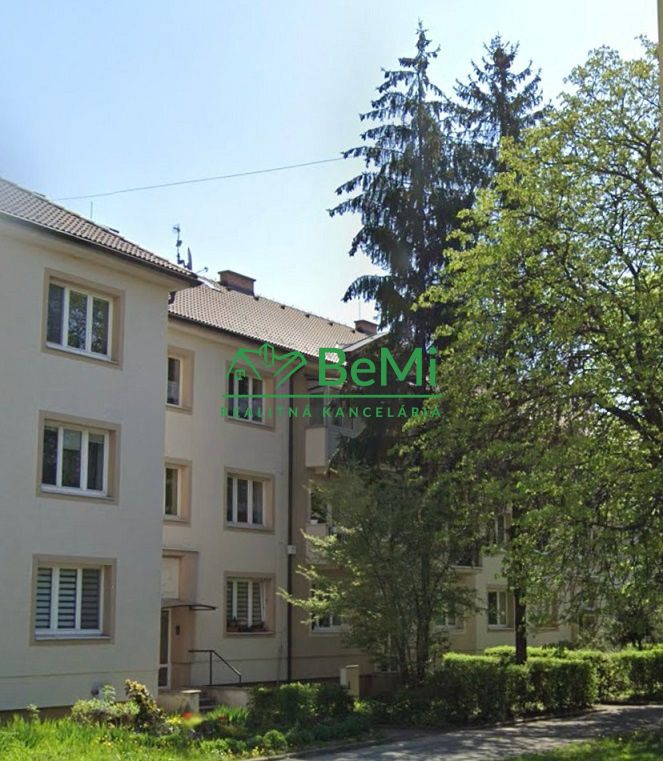 tehlový 2 izbový byt  na Obrancov mieru v Prešove