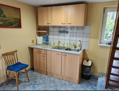 Nová znížená cena! Prídite si pozrieť rekreačnú chatu v Jakubove, len 40km z Bratislavy