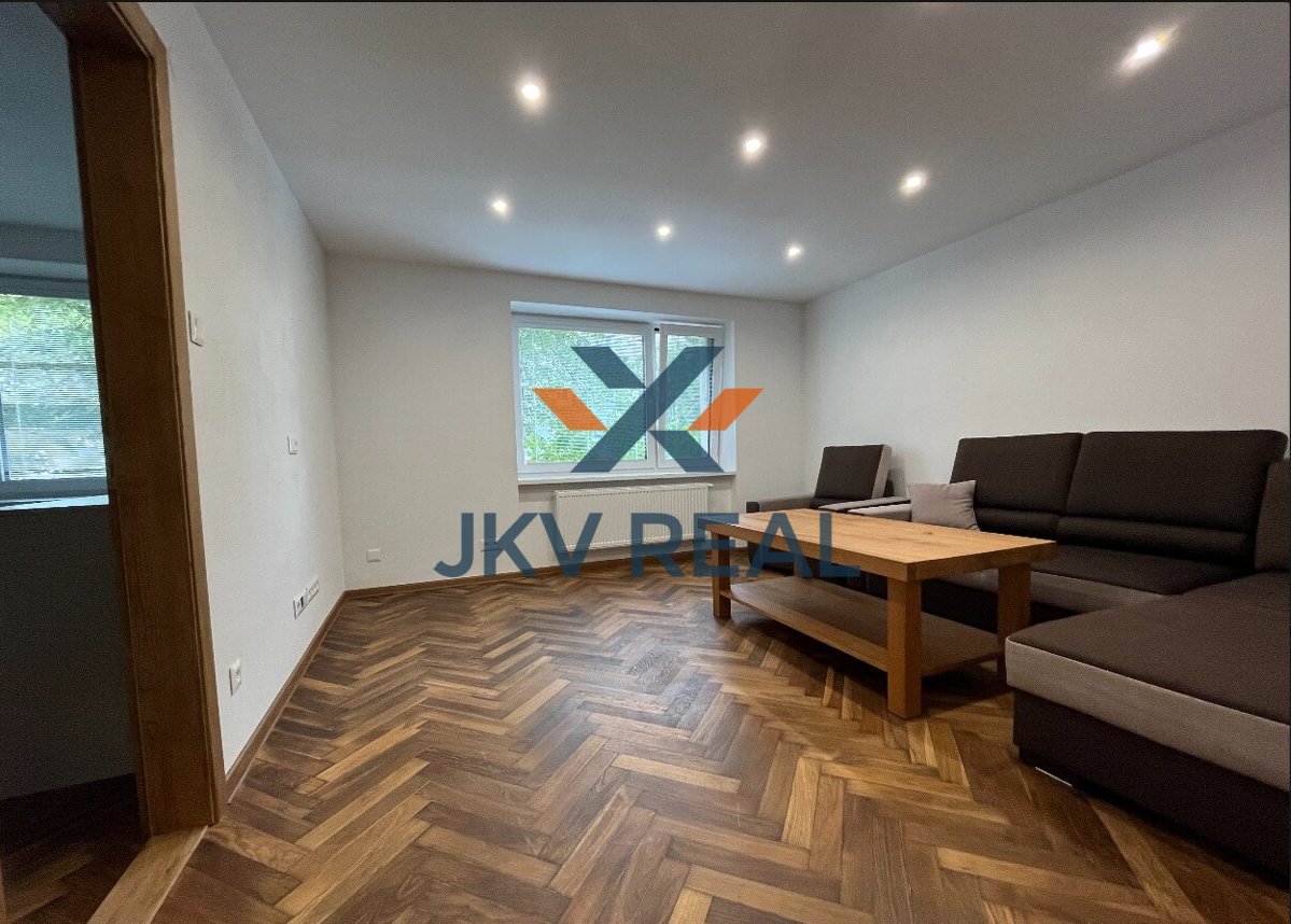 Exkluzívny 2-izbový byt na prenájom v Považskej Bystrici na Lánskej