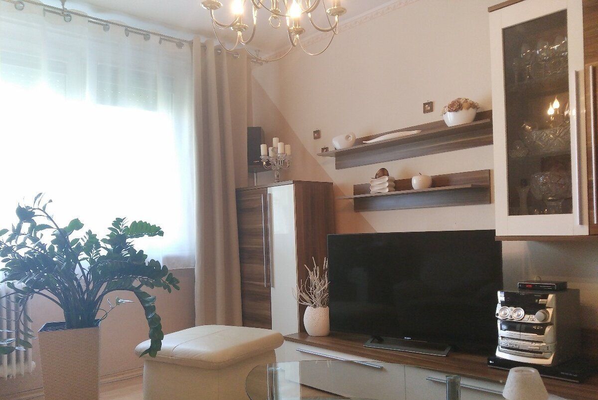Na prenájom zariadený 2 izbový byt, Hospodárska, Trnava