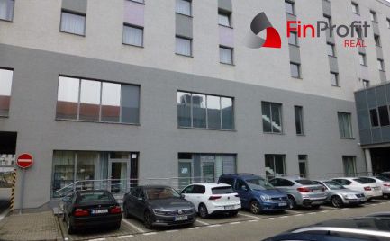 Na prenájom kancelária o výmere 29,8 m2 v administratívnej časti Hotela Saffron.