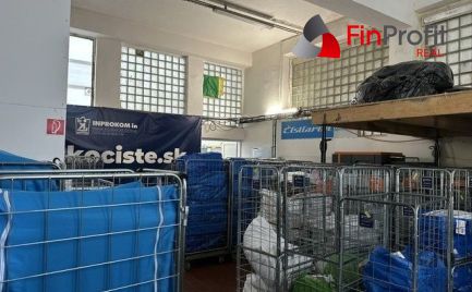 Na prenájom skladové priestory o výmere 566 m2. Možnosť prenájmu obchodného priestoru.