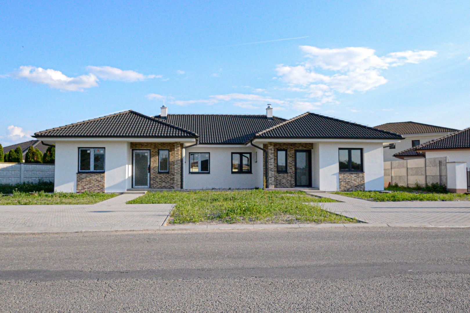 33Reality |Na predaj 3.izbový rodinný dvojdom v lukratívnej časti mesta Dunajská Streda!