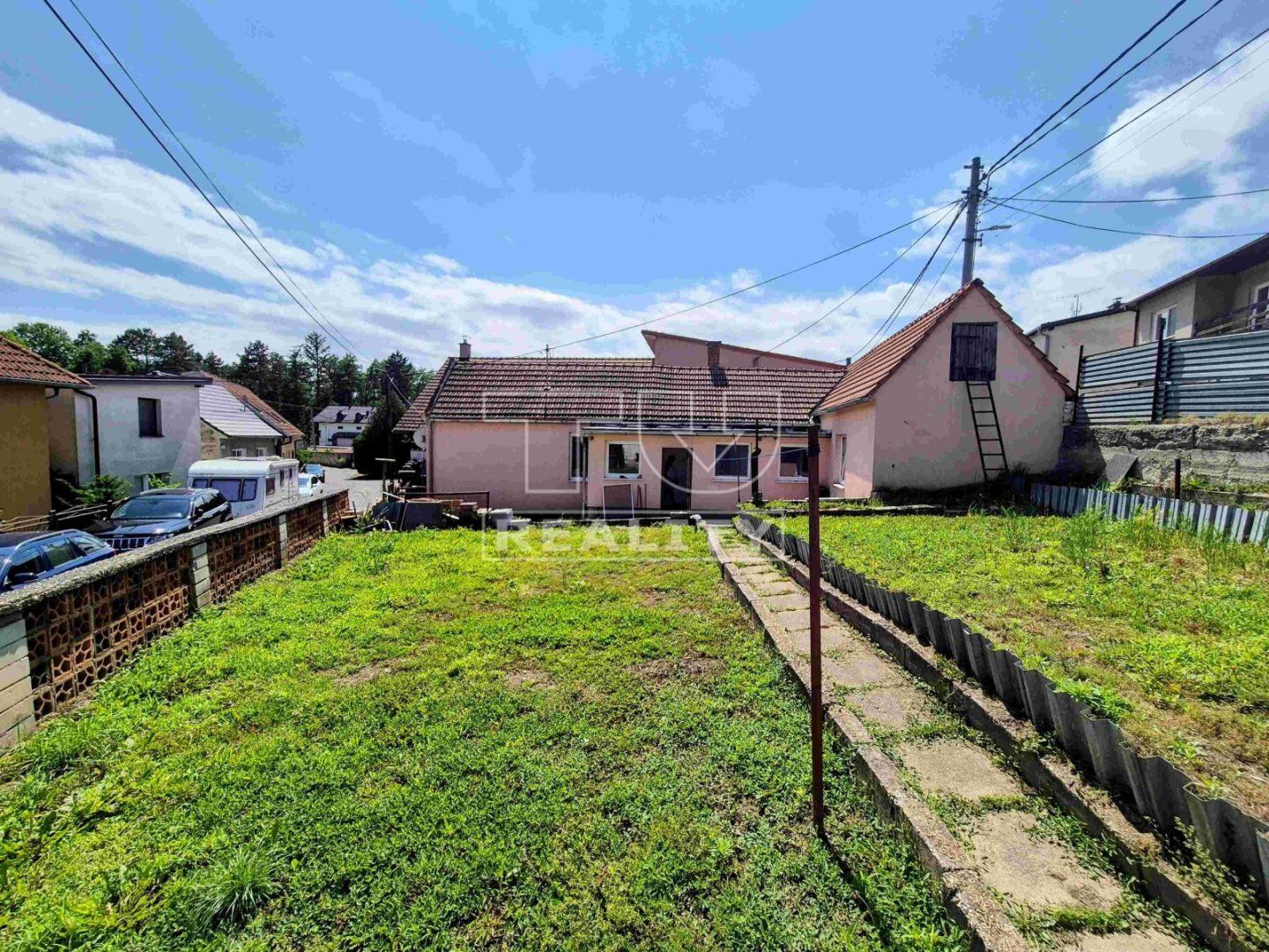 TUreality ponúka starší RD v Stupave, Duklianska ul., 110m2.
