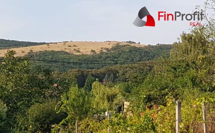 Predám stavebný pozemok na Zobore v Nitre 1145m2.