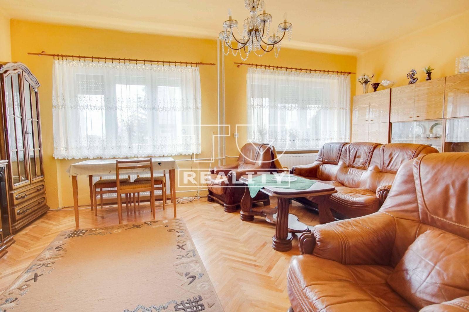 Na predaj 6-izbový rodinný dom s garážou, Podunajské Biskupice, 210 m2