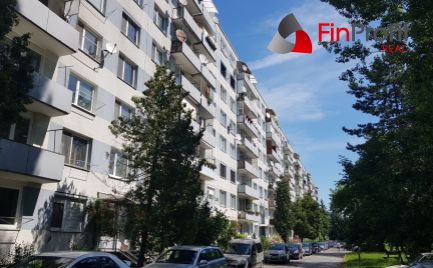Predám 3 izb.byt Nitra - Chrenová, A.Hlinku super poloha.