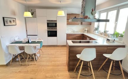 Krásny, tehlový 2-izbový byt s lodžiou 71 m2 na Inoveckej ul. v Trenčíne