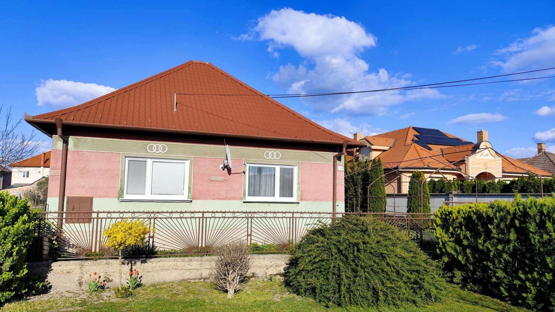 LEN U NÁS! - 3 izbový rodinný dom v obci Orechová Potôň!