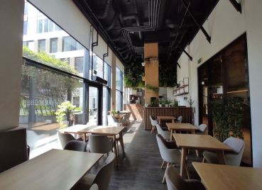 Obchodné priestory vhodné na gastro, showroom či predajňu v projekte EINPARK, Einsteinova-Petržalka