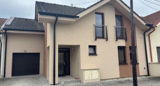 *ELEGANTNÝ* 5i RD, kde sa pohodlie snúbi s dokonalou lokalitou