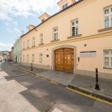 Kancelária 55,80m2 na prízemí historickej budovy, v centre na Panenskej ulici, Staré Mesto