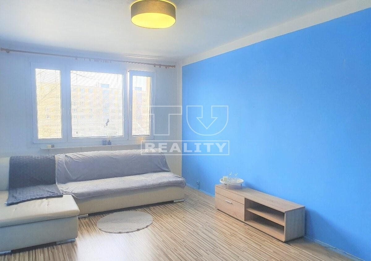 Ponúkame na predaj 1,5 izbový byt na sídlisku Terasa o rozlohe 42 m2,4/8 poschodí na ulici Gudernová.