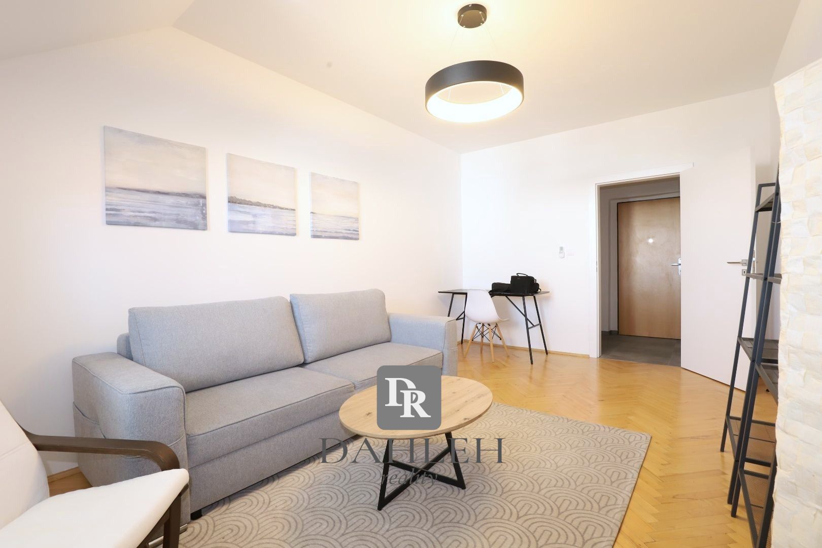 DAHLEH- Moderný 2-izbový byt v srdci Starého Mesta – 67 m² pohodlia s klimatizáciou a výťahom