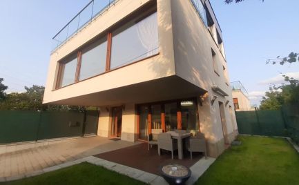 PRENÁJOM 5izb luxusný dom s výhľadom a saunou novostavba Pezinská EXPISREAL