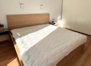 Na prenájom zrekonštruovaný 2i byt, Komárnická ulica