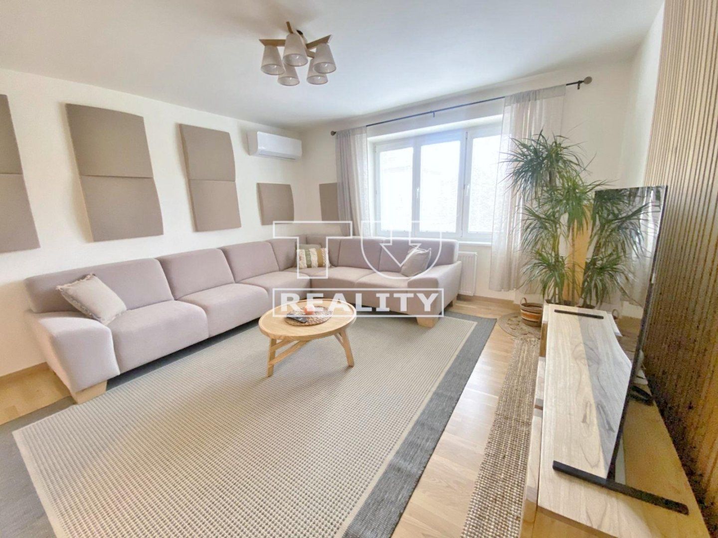 Perfektný, komplet rekonštruovaný 3-izbový byt v Rači, 76,9 m²