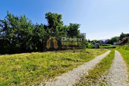 Pozemok na výstavbu rodinných domov | 1 443 m2 | Bytčica
