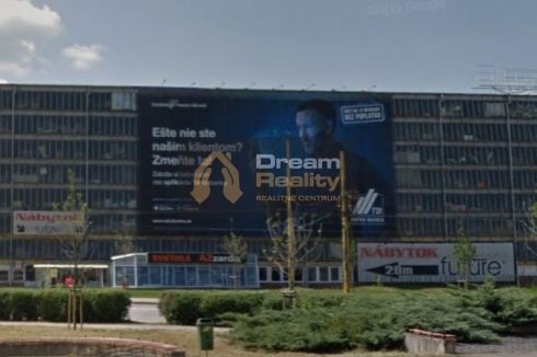 Garážový box v parkovacom dome na Hlinách