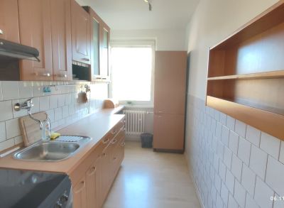 Prenájom veľkého 3,5 izb. čiast. zariadeného bytu v Ružinove 1000,-€ vrátane energií