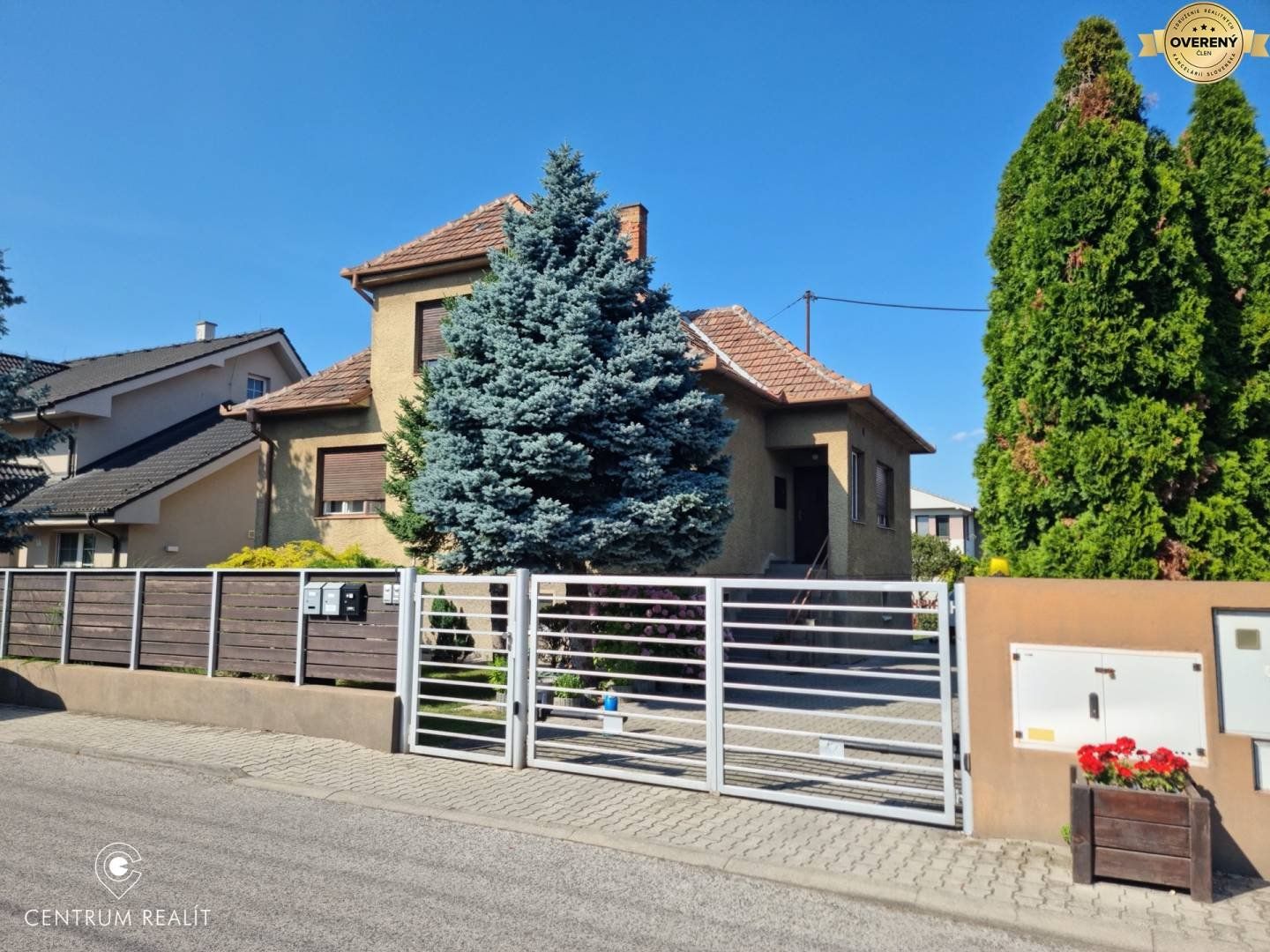 Predaj: rodinný dom, pôvodný stav, Bratislava 2, záhrada, parkovanie