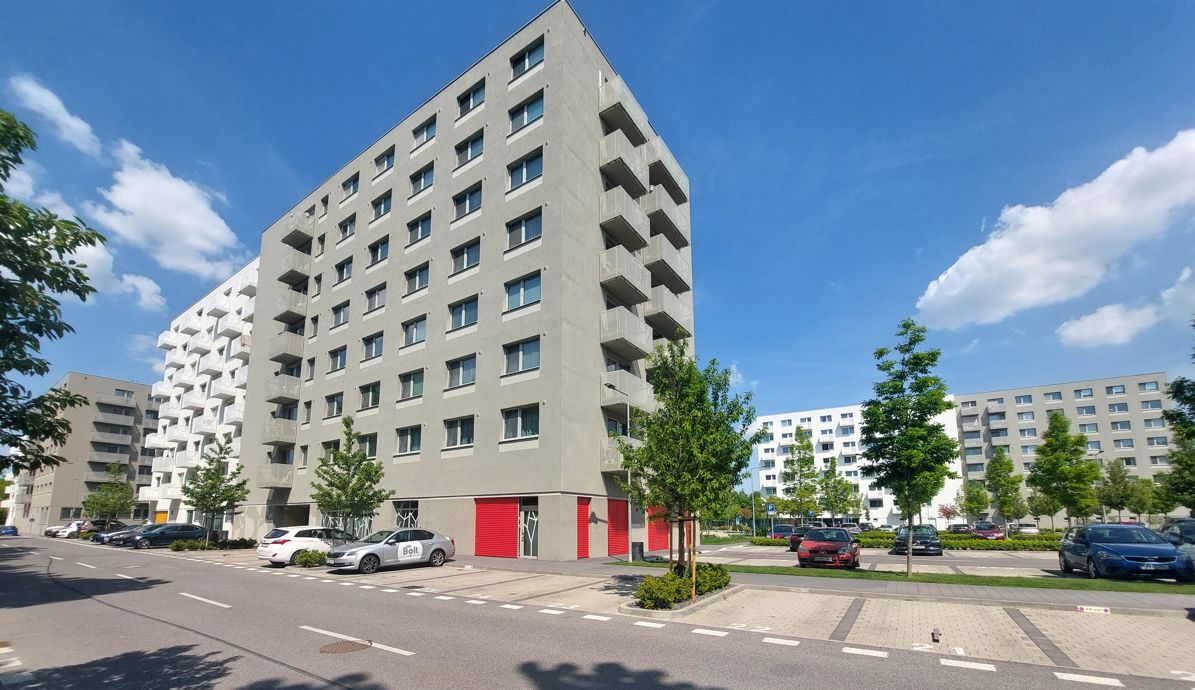 PRENÁJOM - Vonkajšie parkovacie státie na Ivanskej ceste – OVOCNÉ SADY v Bratislave