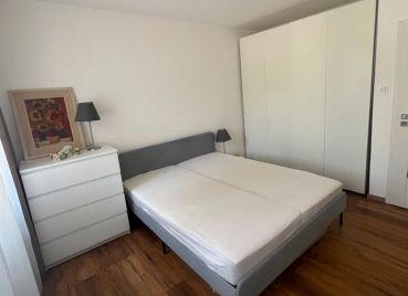 Na prenájom – 3-izbový byt na ul. Bartoškova, Bratislava III.