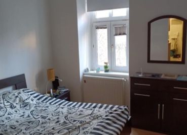 Na prenájom priestranný dvojizbový byt na Kalinčiakovej ulici