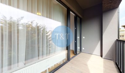 PRESVETLENÝ PRIESTRANNÝ 2 IZBOVÝ BYT s LOGGIOU a PARKOVANÍM - JAROVCE - DVE SÝPKY