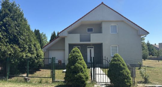 Príležitosť v Hornej Strede: 5i RD + pozemok na ďalšiu výstavbu
