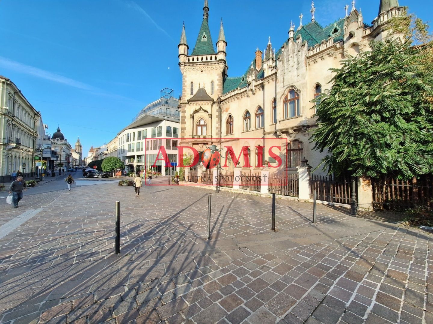 Predáme obchodný priestor 129m2 Mlynská ulica Košice, frekventovaná pešia zóna,historické centrum.