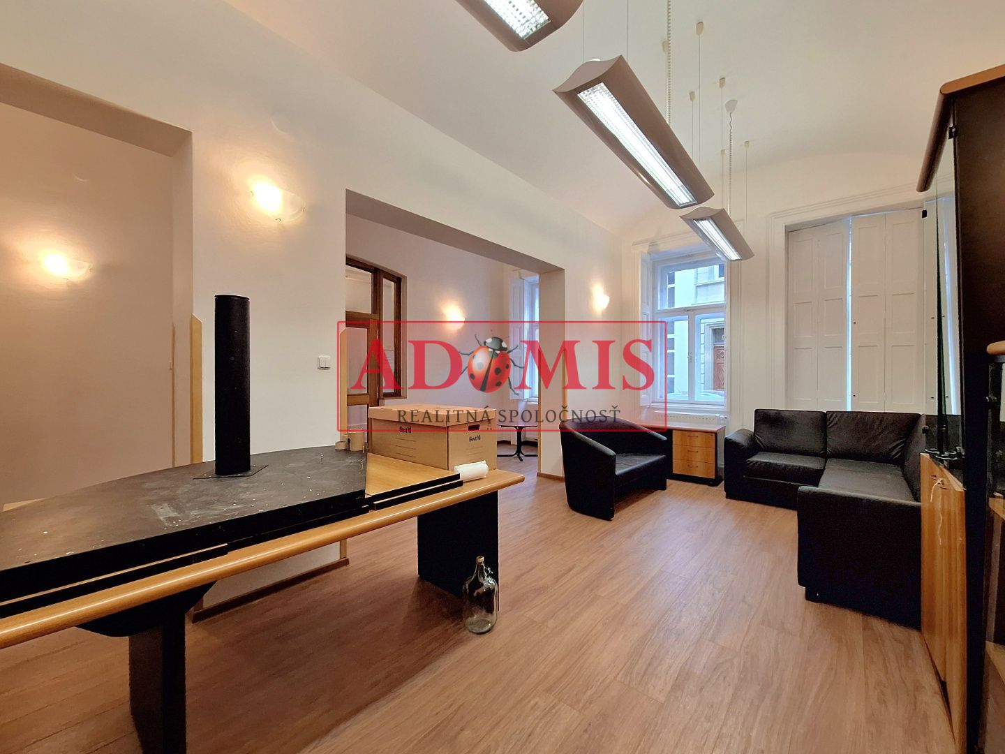 ADOMIS - Priestory na prenájom v centre 41m2,  Mäsiarska ulica