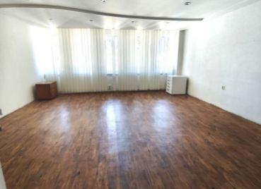 Kancelárie a sklady na prenájom – Kopčianska | Bez provízie