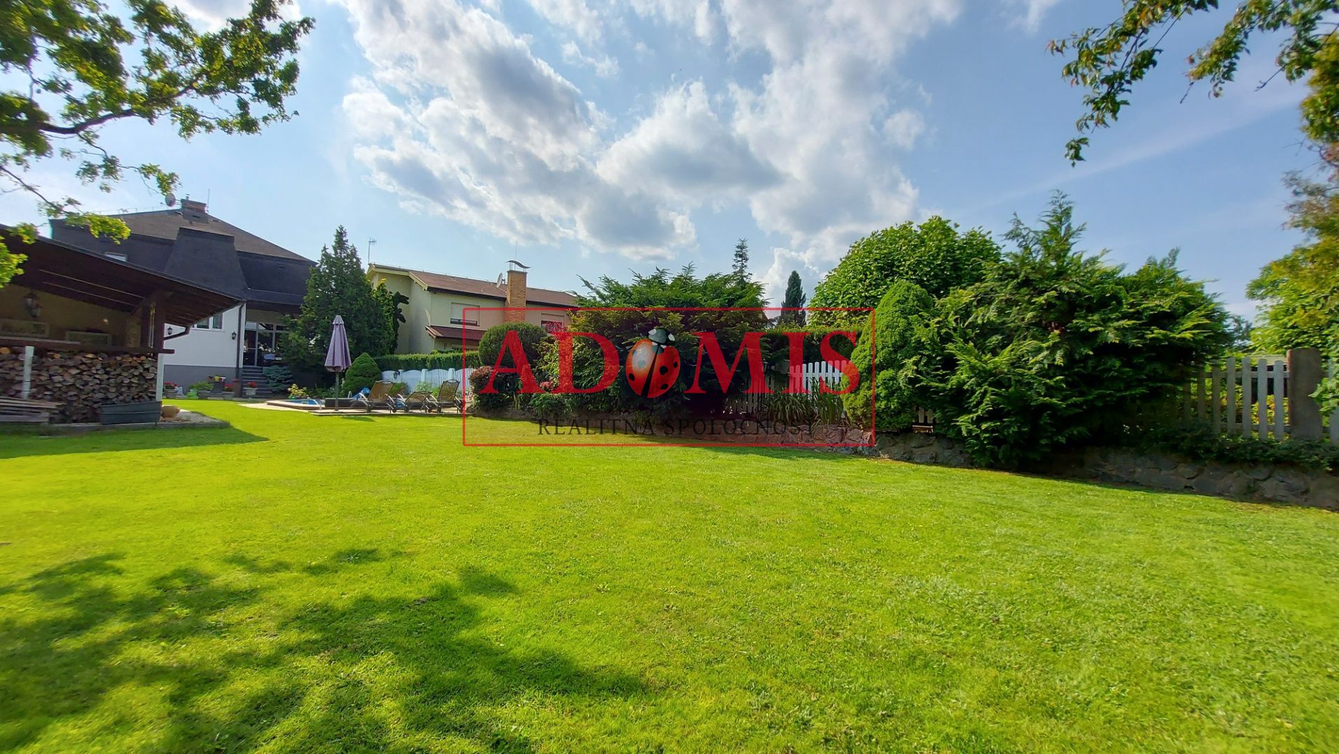 ADOMIS - Predáme 6izbový rodinný dom - bazén,garáž 700m2, Moravská ul.Košice,aj dvojgeneračný,aj podnikanie,parking,TOP lokalita Košice - Sever, Morav