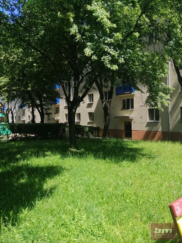 Prenájom 2 - izb. bytu v Novom meste na Legerského ul.