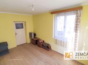 Investičná príležitosť v obci Vrbov - rodinný dom s rozsiahlym pozemkom a podlahovou plochou až 360 m2