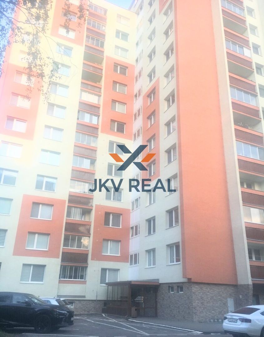 Bývanie s výhľadom – priestranný 3-izbový byt na skvelej adrese